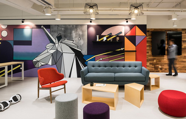 春天來(lái)了，這樣的辦公室裝修很適合這個(gè)季節(jié)