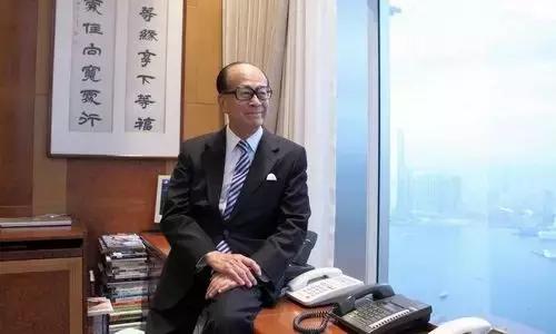 商界大佬的辦公室：看看哪個(gè)更牛逼 ，＊后一個(gè)才是真牛！