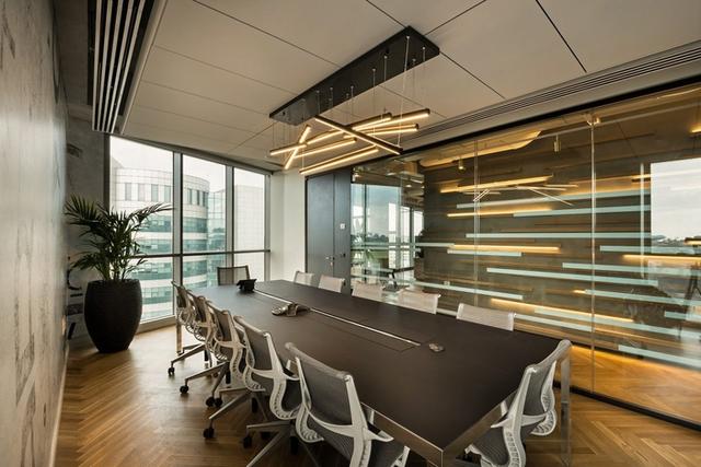 辦公空間:***生物科技公司工業(yè)風格辦公室設計