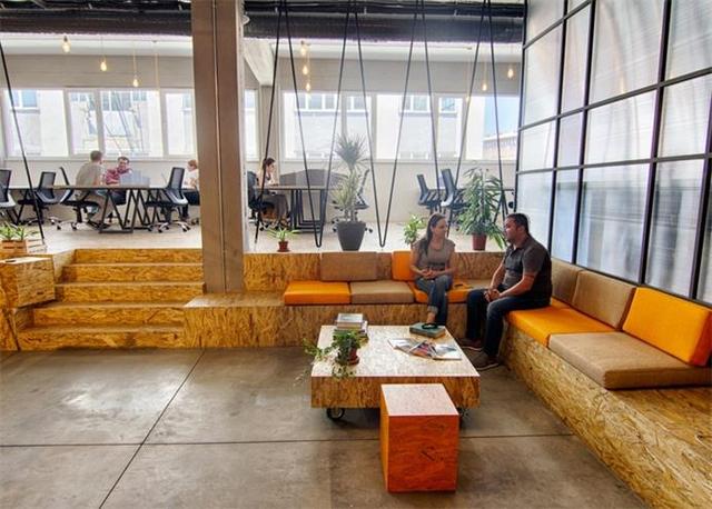 辦公空間:開(kāi)放式的伊斯坦布爾聯(lián)合辦公室設(shè)計(jì)