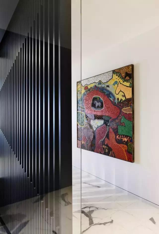 只有黑、白、灰三種顏色的辦公室？——極簡主義的設(shè)計哲學(xué)