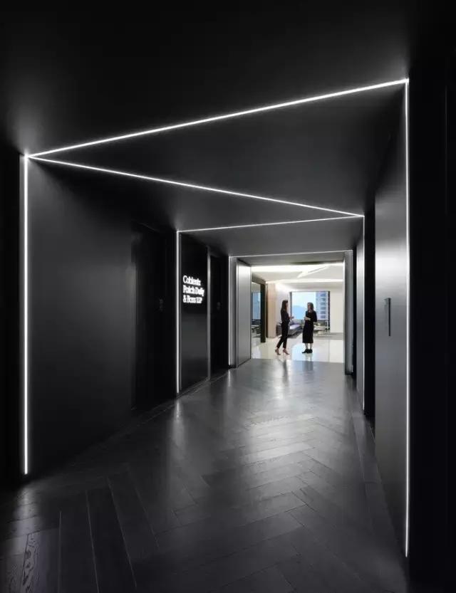 只有黑、白、灰三種顏色的辦公室？——極簡主義的設(shè)計哲學(xué)