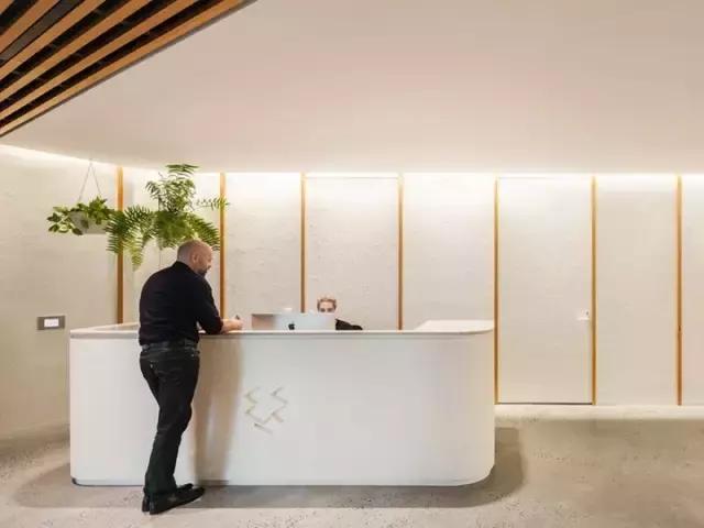 2000m2 像家一樣溫馨的辦公室，看完我心動了