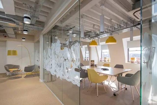 150億市場潛力，辦公室裝修也要開始考慮狗狗的感受了