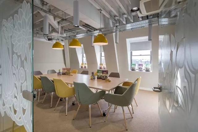 150億市場潛力，辦公室裝修也要開始考慮狗狗的感受了