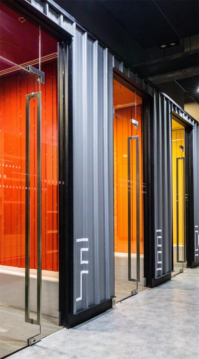 辦公空間，辦公室設(shè)計(jì)，科技公司辦公室設(shè)計(jì)，現(xiàn)代風(fēng)格辦公室，創(chuàng)意社區(qū)