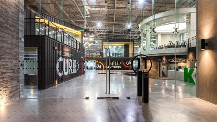 辦公空間，辦公室設(shè)計(jì)，科技公司辦公室設(shè)計(jì)，現(xiàn)代風(fēng)格辦公室，創(chuàng)意社區(qū)