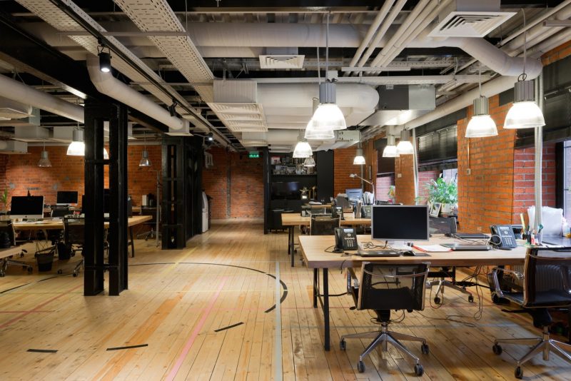 辦公空間，辦公室設(shè)計(jì)，媒體公司辦公室設(shè)計(jì)，現(xiàn)代風(fēng)格辦公室，體育媒體