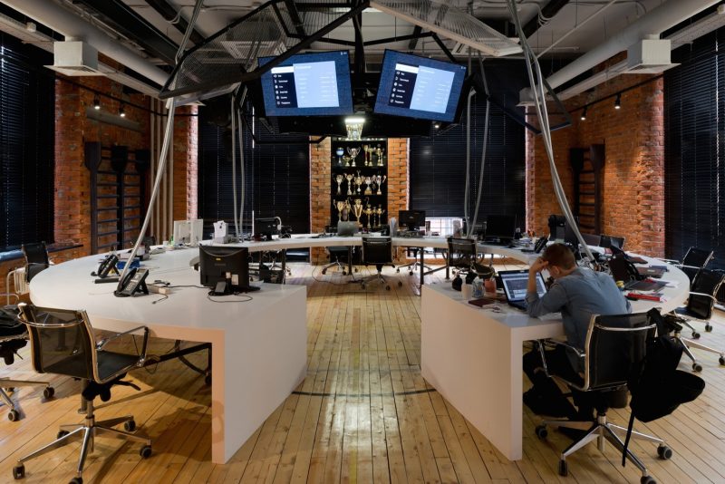 辦公空間，辦公室設(shè)計(jì)，媒體公司辦公室設(shè)計(jì)，現(xiàn)代風(fēng)格辦公室，體育媒體