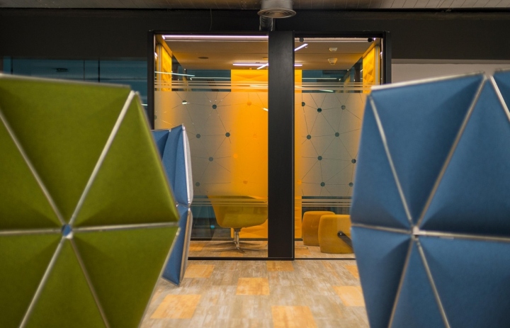 辦公空間，科技公司辦公，辦公室設計