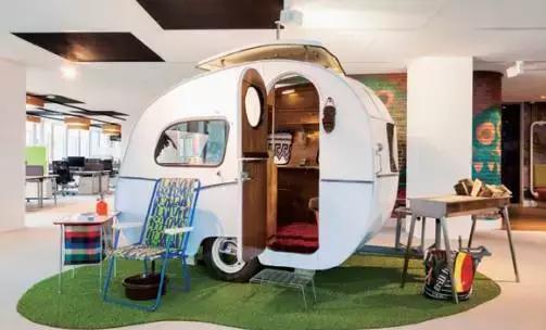 給我一個(gè)這么潮的辦公室，我一定會(huì)好好工作的！