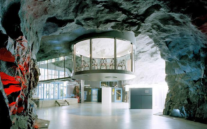 辦公室裝修設(shè)計(jì)公司如何打造沉穩(wěn)的辦公空間？