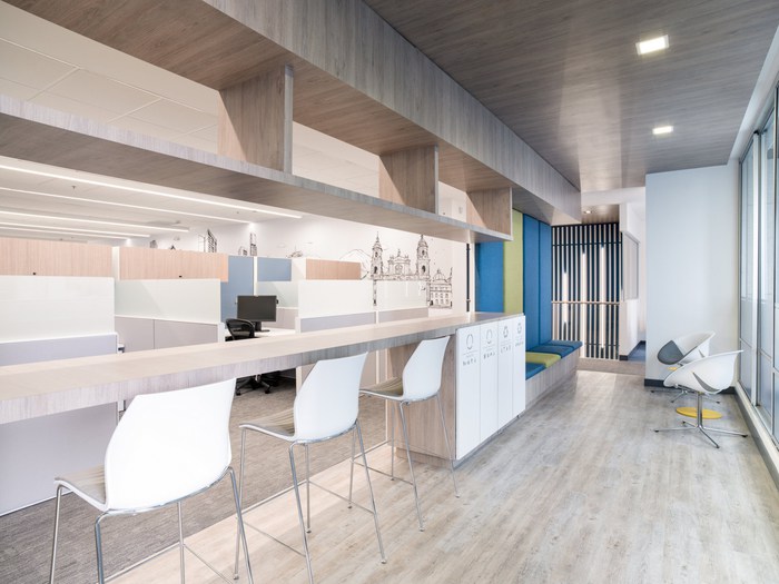 膩?zhàn)臃凼┕と襟E，打造＊＊墻面