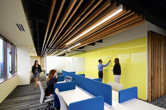 別小看回收木板條！美國(guó)VMware公司用它創(chuàng)造了獨(dú)特的木質(zhì)辦公空間