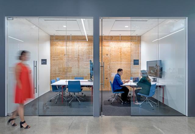 樂(lè)享純凈藍(lán)天白云之境！在Gensler設(shè)計(jì)公司辦公室工作倍兒精神